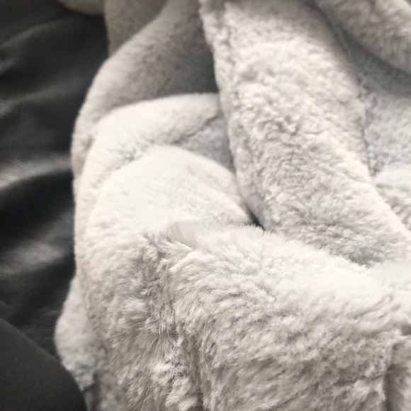 Meet your Posher, Emma - Picture 1 of 1